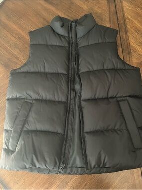 Boys Black Puffer Vest - Lightweight Insulated Layer